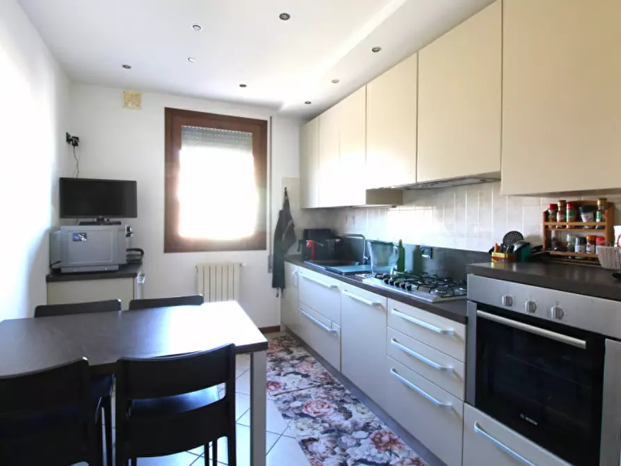 Immagine 8 di Appartamento in vendita  in via tito livio 1 a Albignasego