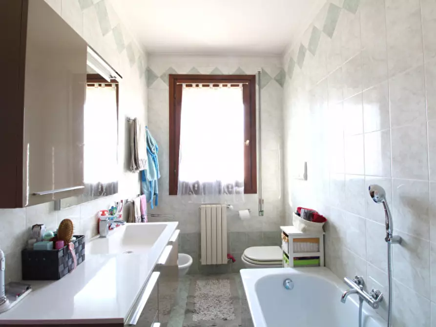 Immagine 10 di Appartamento in vendita  in via tito livio 1 a Albignasego