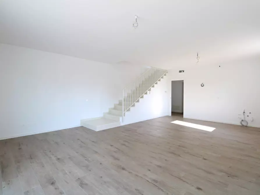 Immagine 4 di Casa trifamiliare in vendita  in Via Guglielmo Marconi a Albignasego