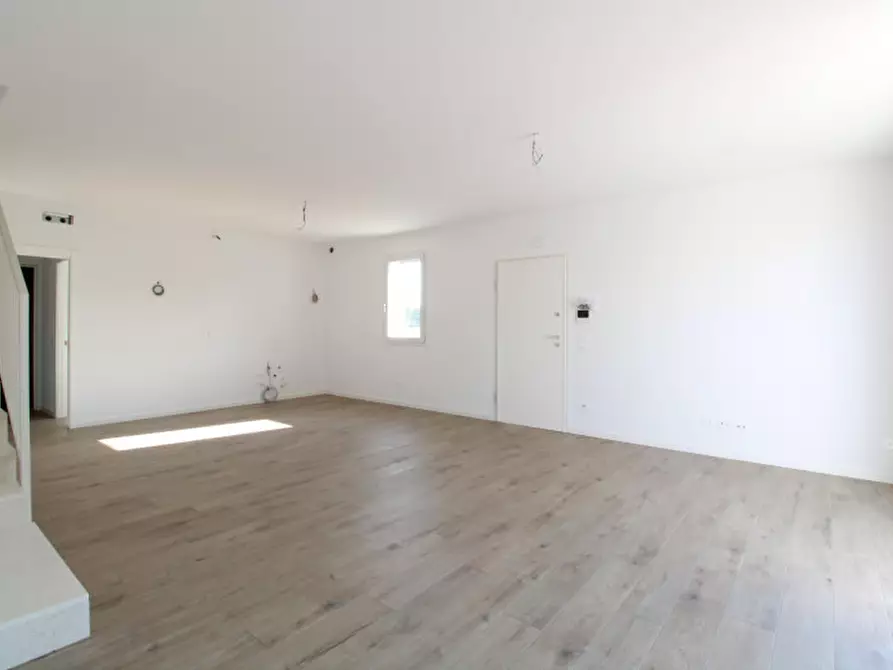 Immagine 11 di Casa trifamiliare in vendita  in Vicolo svevo a Albignasego