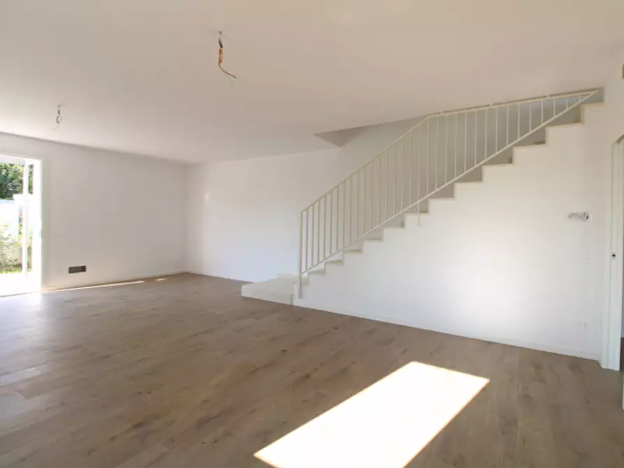 Immagine 12 di Casa trifamiliare in vendita  in Via Guglielmo Marconi a Albignasego