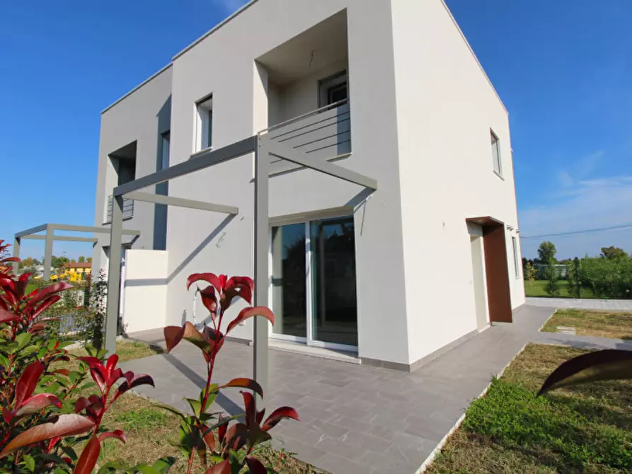 Immagine 25 di Casa trifamiliare in vendita  in Vicolo svevo a Albignasego