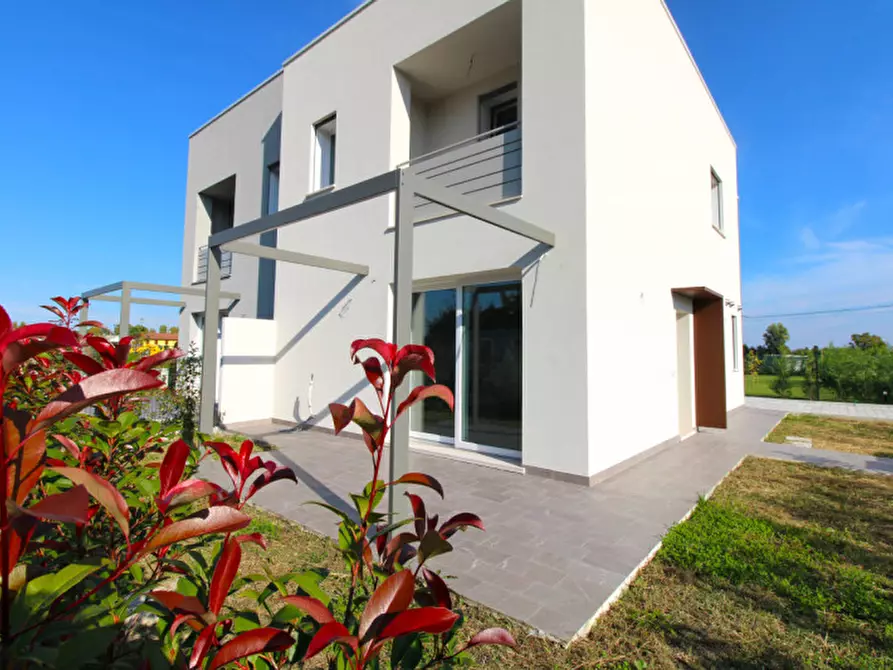 Immagine 25 di Casa trifamiliare in vendita  in Via Guglielmo Marconi a Albignasego