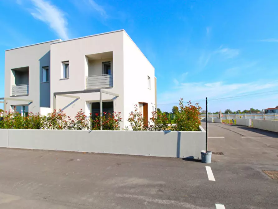 Immagine 31 di Casa trifamiliare in vendita  in Via Guglielmo Marconi a Albignasego