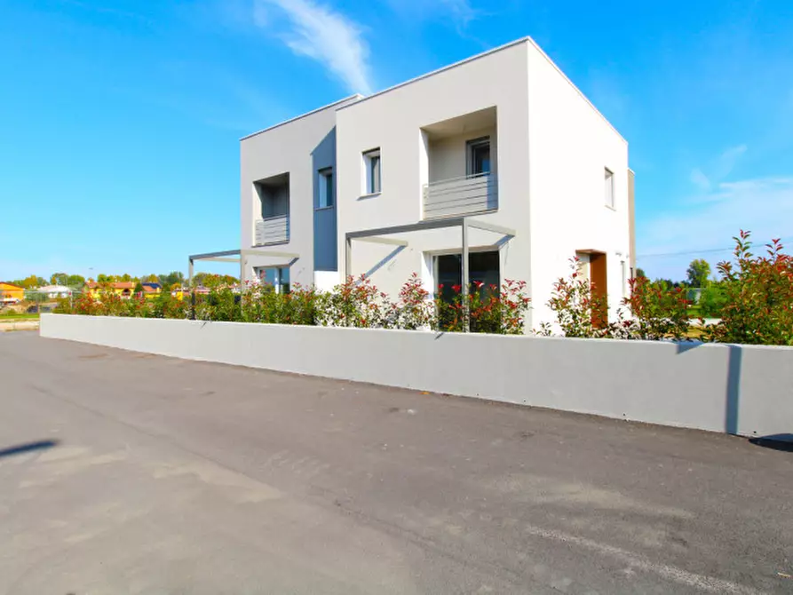 Immagine 32 di Casa trifamiliare in vendita  in Vicolo svevo a Albignasego