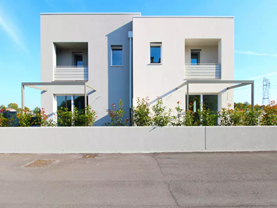 Immagine 35 di Casa trifamiliare in vendita  in Vicolo svevo a Albignasego