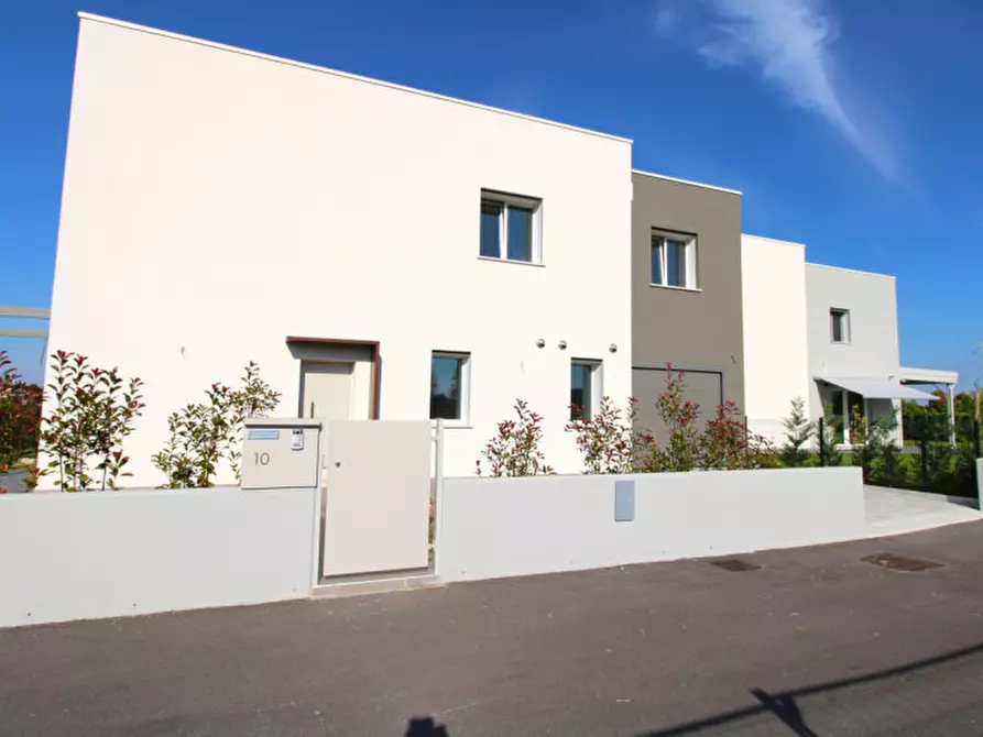 Immagine 37 di Casa trifamiliare in vendita  in Via Guglielmo Marconi a Albignasego