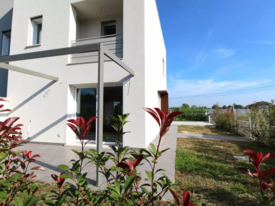 Immagine 38 di Casa trifamiliare in vendita  in Vicolo svevo a Albignasego