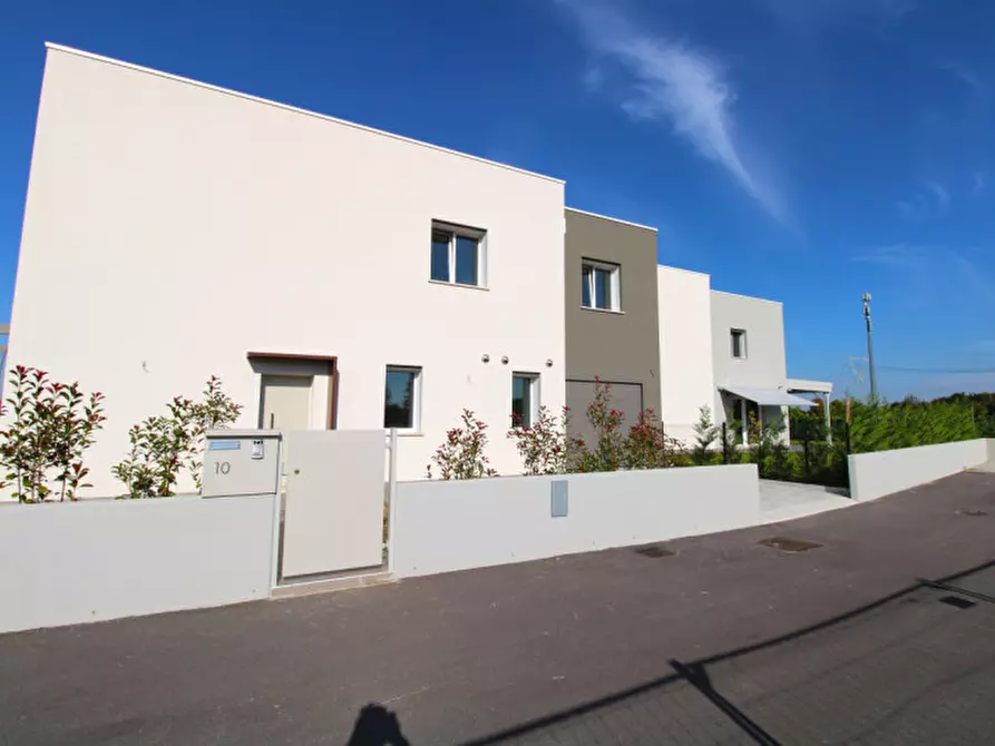 Immagine 40 di Casa trifamiliare in vendita  in Vicolo svevo a Albignasego