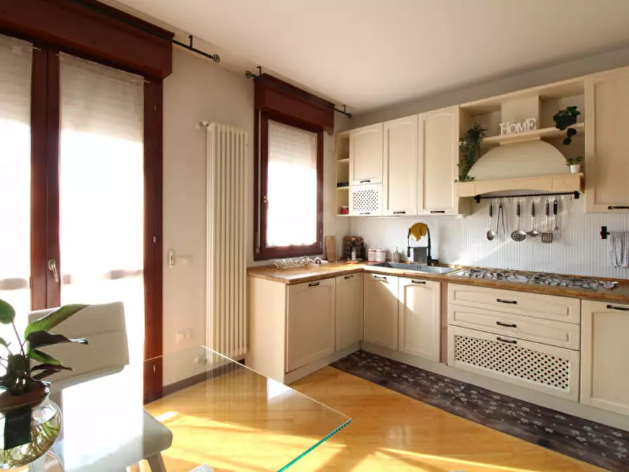Immagine 2 di Appartamento in vendita  in Via Santa Caterina da Siena a Albignasego