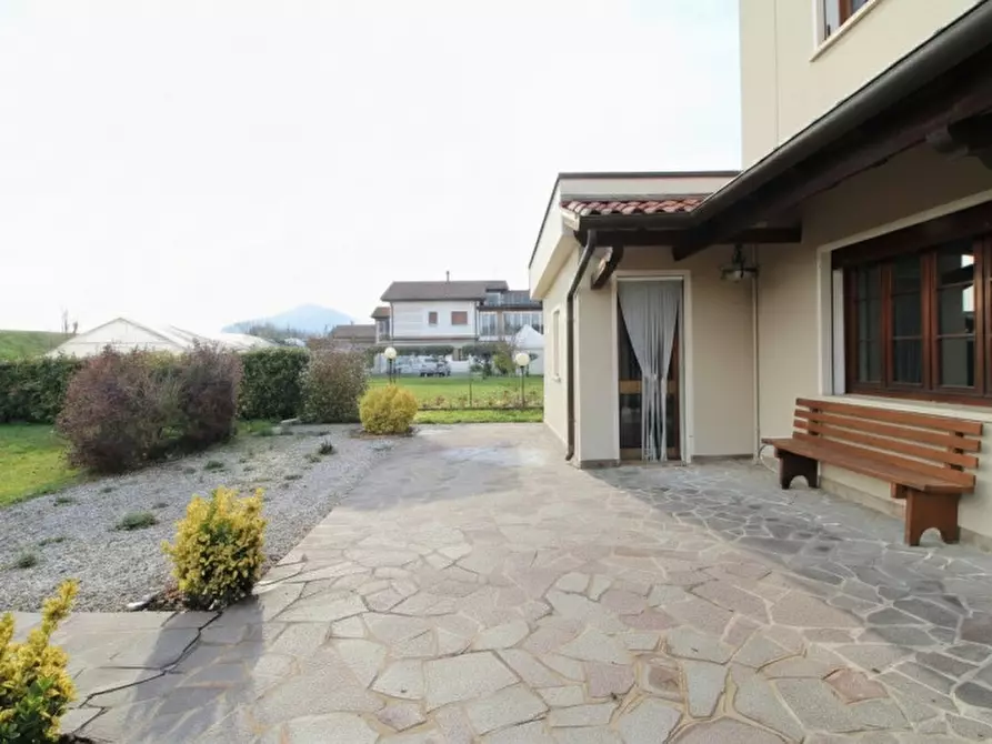 Immagine 18 di Casa bifamiliare in vendita  in Via Savellon 45 a Pernumia