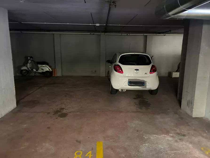 Immagine 1 di Posto auto in affitto  in Via Fabio Severo 54 a Trieste