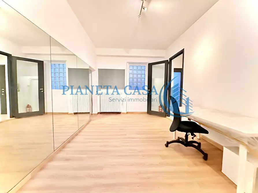 Immagine 2 di Appartamento in vendita  in Viale Certosa 32 Milano a Milano