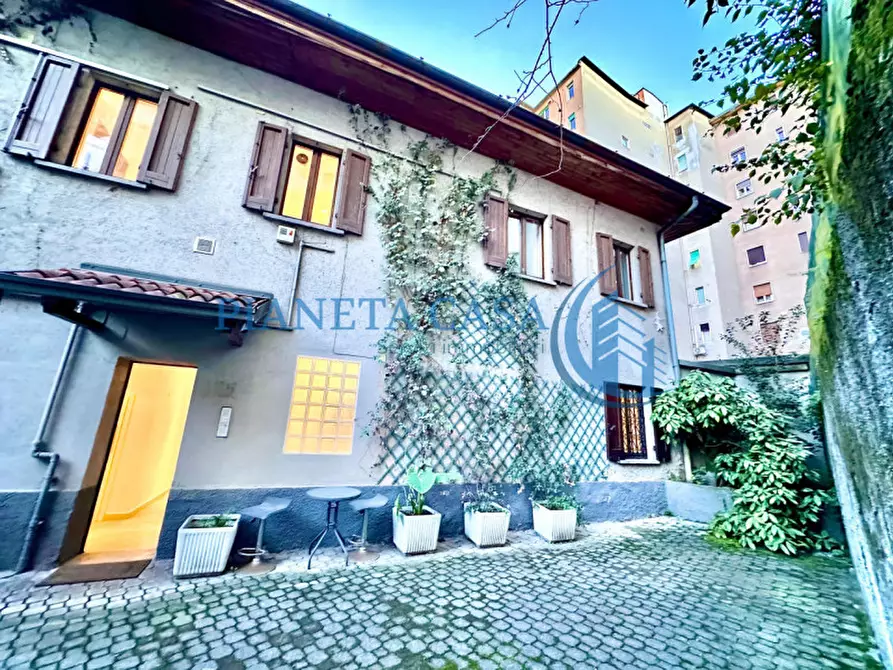 Immagine 6 di Appartamento in vendita  in Viale Certosa 32 Milano a Milano