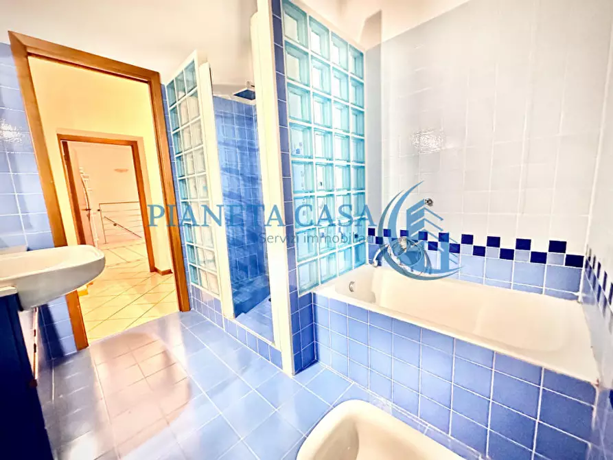 Immagine 17 di Appartamento in vendita  in Viale Certosa 32 Milano a Milano