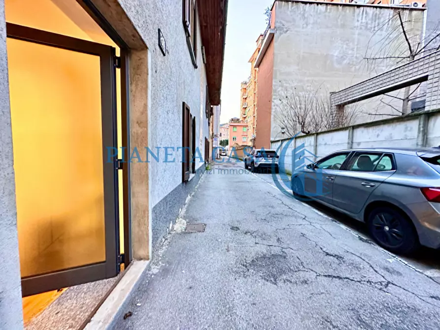 Immagine 25 di Appartamento in vendita  in Viale Certosa 32 Milano a Milano