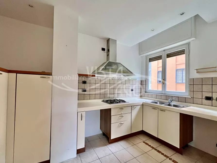 Immagine 11 di Appartamento in affitto  in Via Bellinzona, 17 a Como