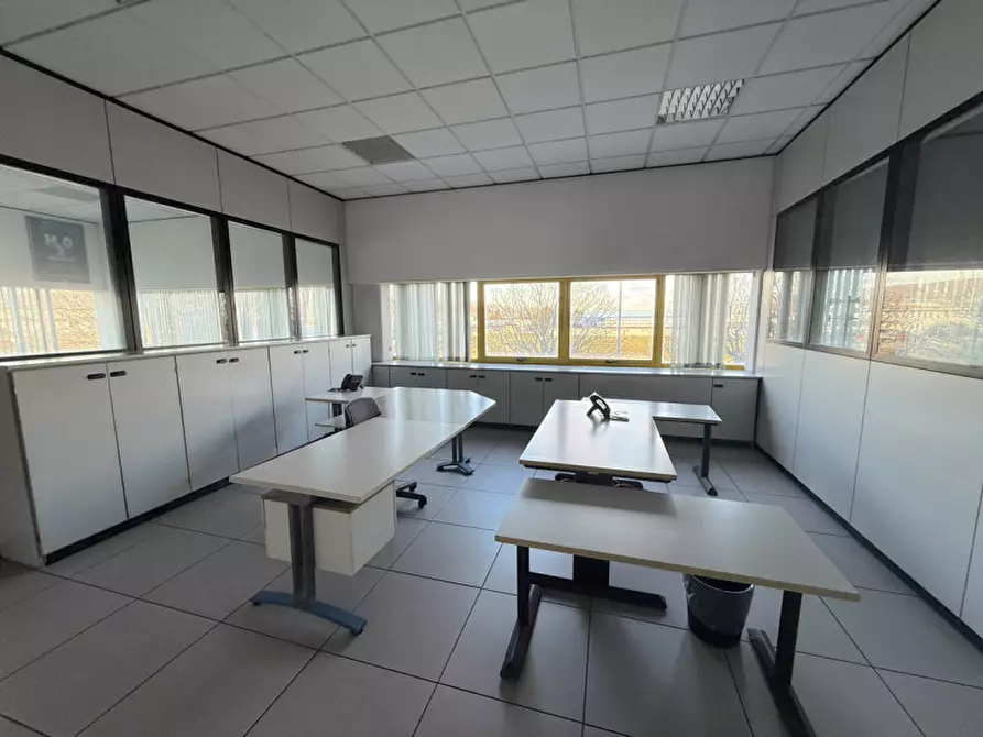 Immagine 14 di Ufficio in affitto  in Via Della Madonnina a Montebelluna