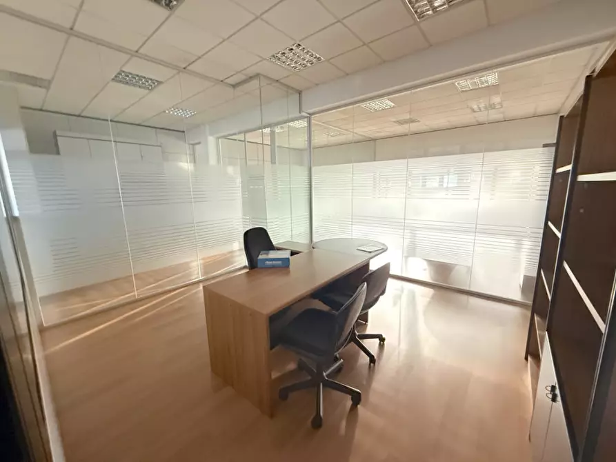 Immagine 17 di Ufficio in affitto  in Via Della Madonnina a Montebelluna