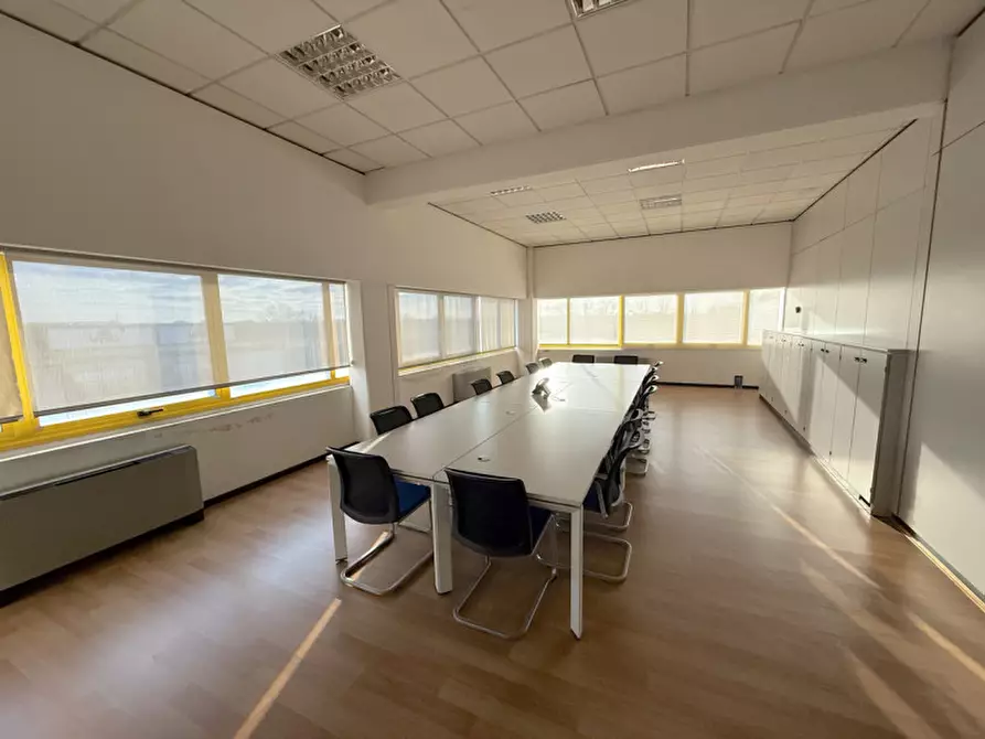 Immagine 22 di Ufficio in affitto  in Via Della Madonnina a Montebelluna