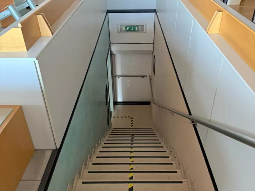 Immagine 26 di Ufficio in affitto  in Via Della Madonnina a Montebelluna