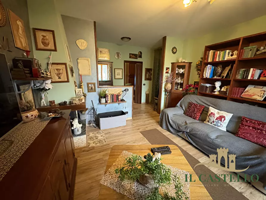 Immagine 3 di Appartamento in vendita  in VIA ROMA a Castiglione Del Lago