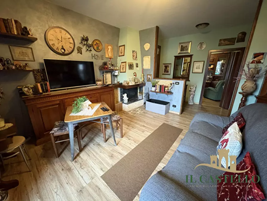 Immagine 4 di Appartamento in vendita  in VIA ROMA a Castiglione Del Lago