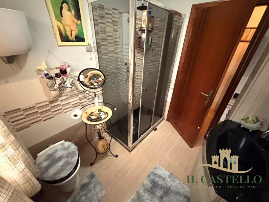 Immagine 14 di Appartamento in vendita  in VIA ROMA a Castiglione Del Lago