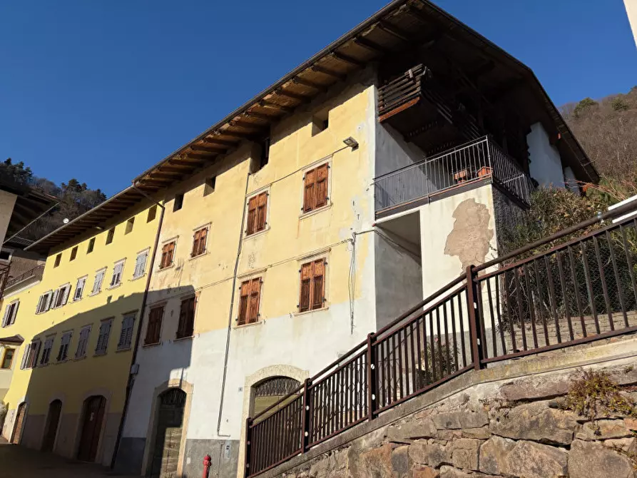 Immagine 4 di Casa trifamiliare in vendita  in via san giorgio 6 a Giovo