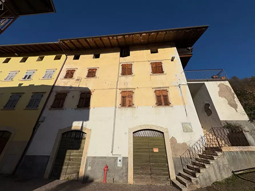 Immagine 6 di Casa trifamiliare in vendita  in via san giorgio 6 a Giovo
