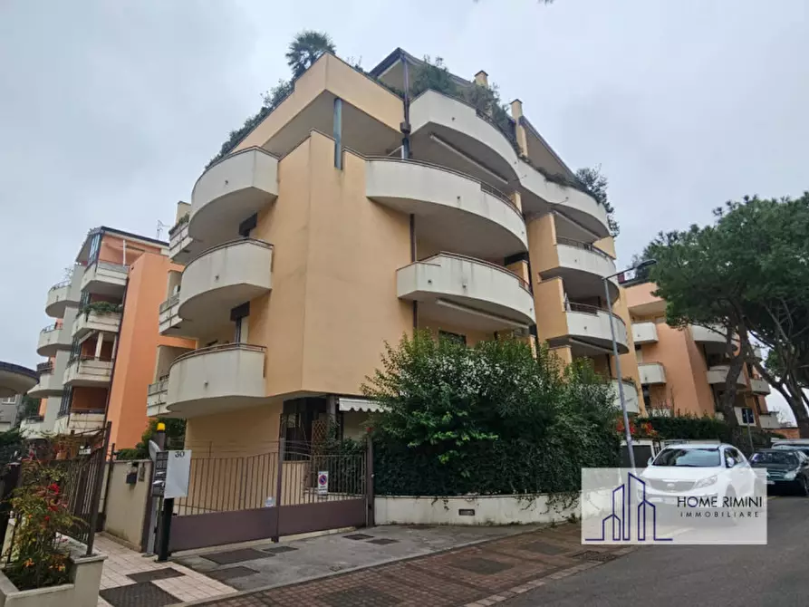Immagine 1 di Appartamento in vendita  in Viale Trento a Rimini