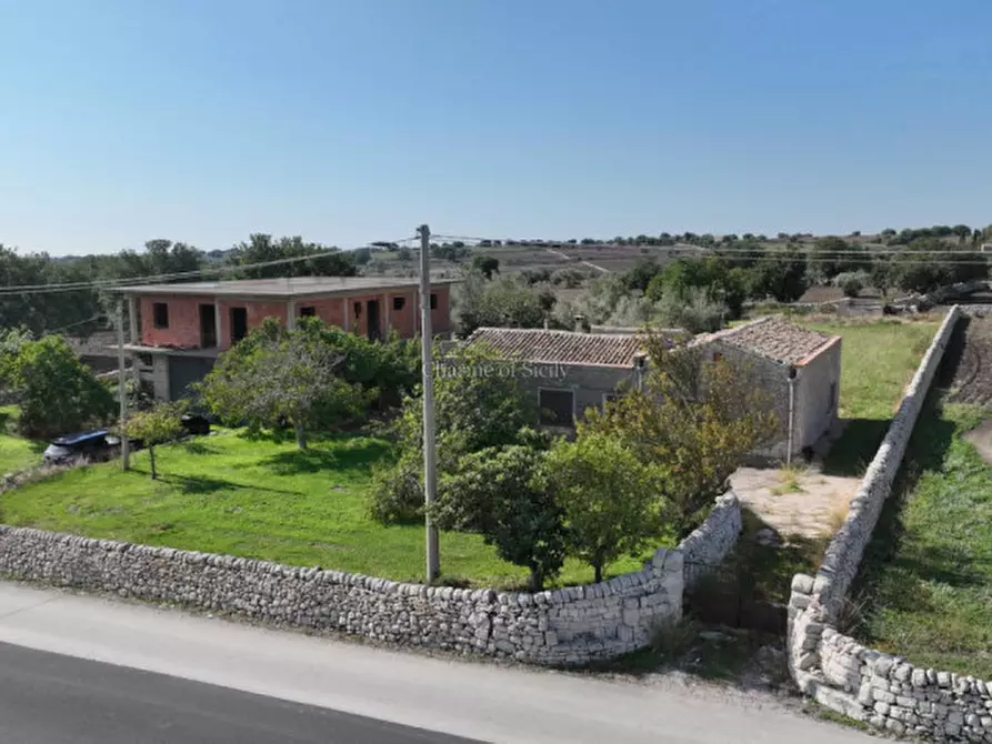 Immagine 13 di Casa indipendente in vendita  a Modica