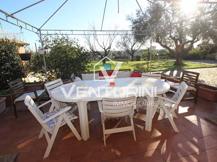 Immagine 30 di Villa in vendita  in Via Sacrofano Prima Porta a Roma