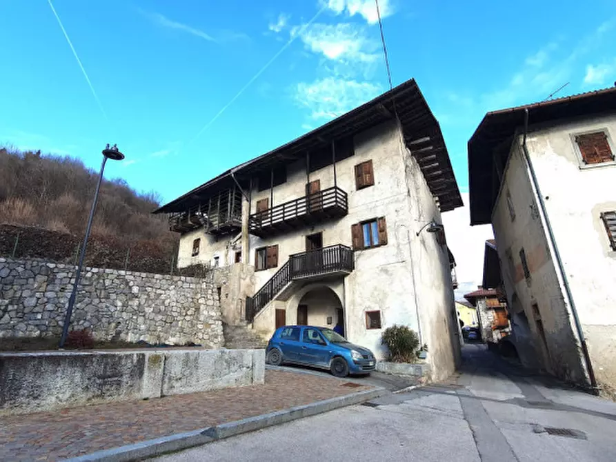Immagine 1 di Casa indipendente in vendita  in Via 3 Novembre 1918 a Stenico