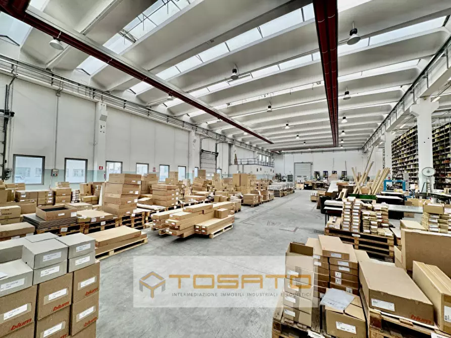 Immagine 1 di Capannone industriale in vendita  a Cerea