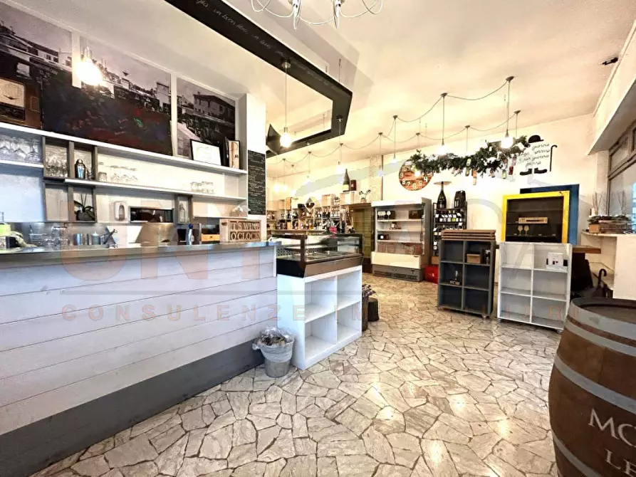 Immagine 5 di Negozio in affitto  a Montegalda