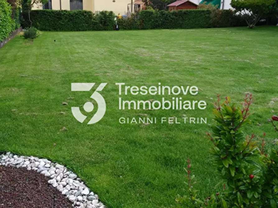 Immagine 3 di Terreno in vendita  in Via San Luca a Paese