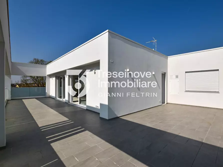 Immagine 14 di Attico in vendita  in Via San Pio X a Paese