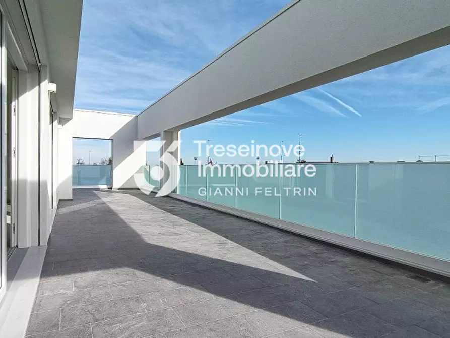 Immagine 26 di Attico in vendita  in Via San Pio X a Paese