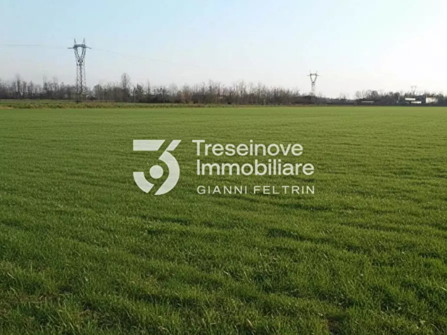 Immagine 3 di Terreno in vendita  in Via San Pio X a Paese