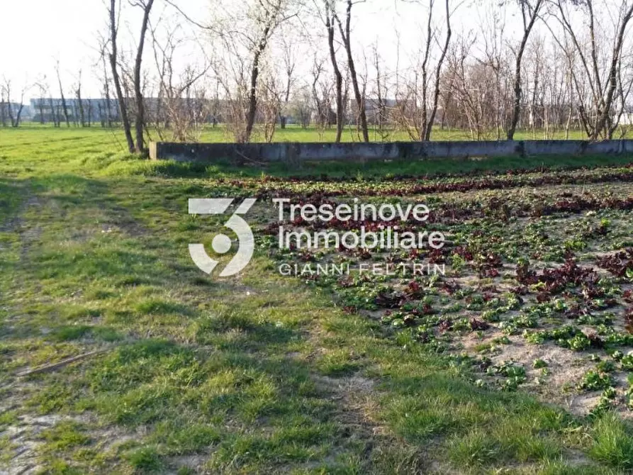 Immagine 5 di Terreno in vendita  in Via San Pio X a Paese