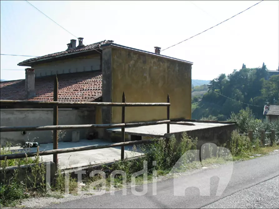 Immagine 20 di Rustico / casale in vendita  a Rivoli Veronese