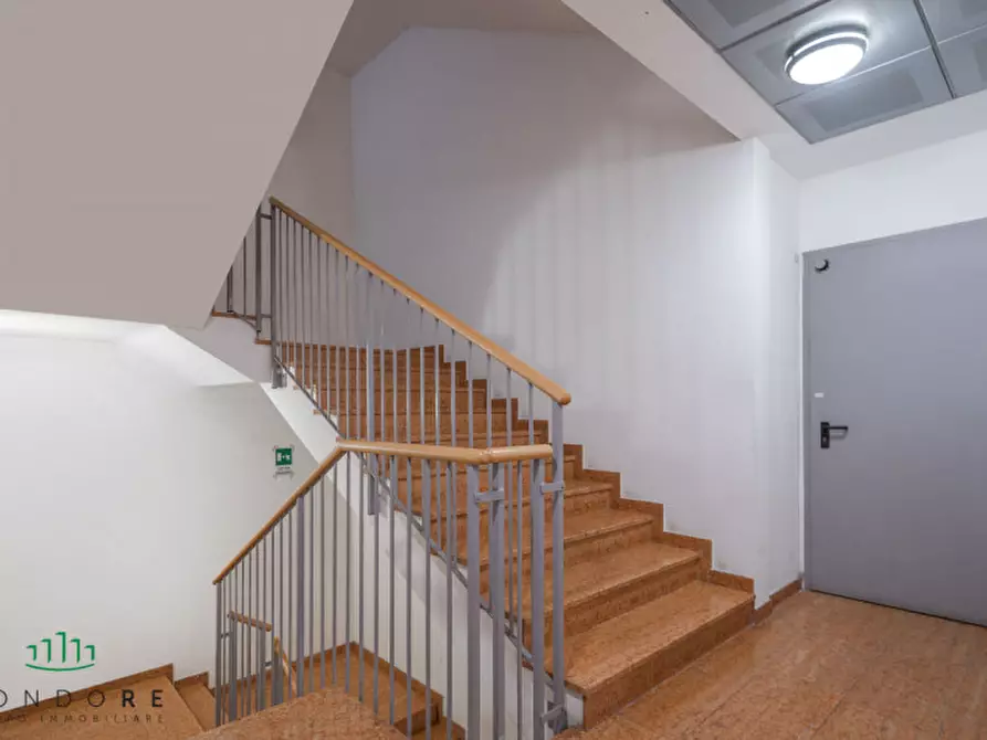 Immagine 7 di Ufficio in vendita  in VIA GUELFA a Bologna