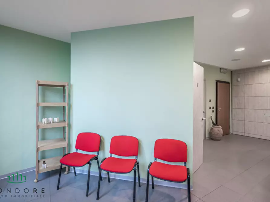 Immagine 17 di Ufficio in vendita  in VIA GUELFA a Bologna