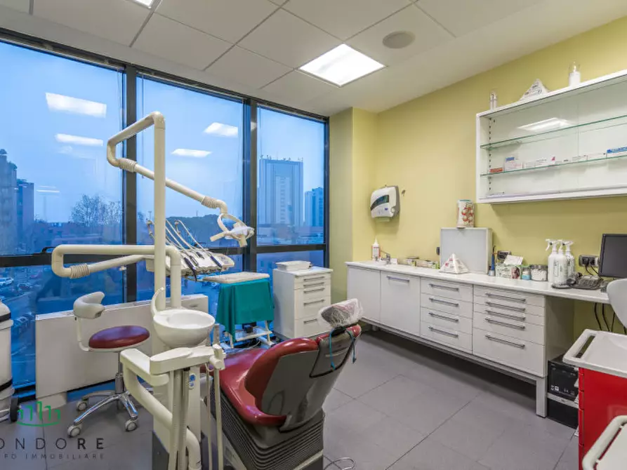 Immagine 25 di Ufficio in vendita  in VIA GUELFA a Bologna