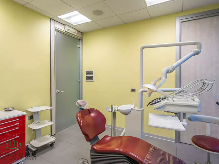 Immagine 26 di Ufficio in vendita  in VIA GUELFA a Bologna