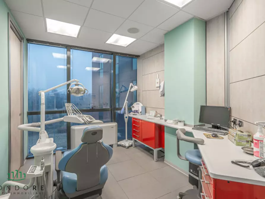 Immagine 32 di Ufficio in vendita  in VIA GUELFA a Bologna