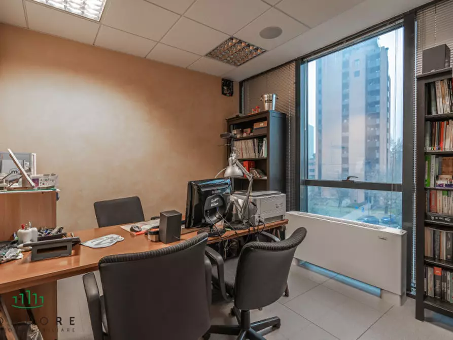 Immagine 44 di Ufficio in vendita  in VIA GUELFA a Bologna