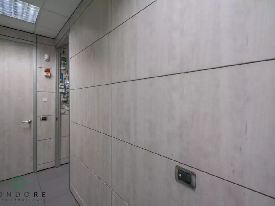 Immagine 47 di Ufficio in vendita  in VIA GUELFA a Bologna