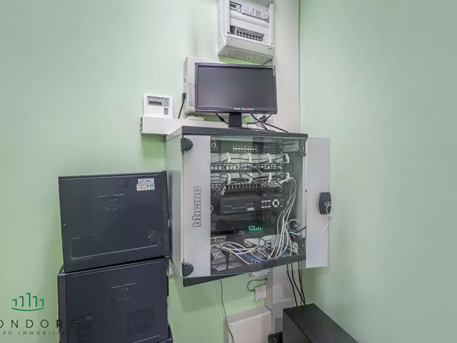 Immagine 60 di Ufficio in vendita  in VIA GUELFA a Bologna